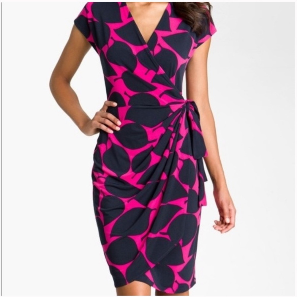 Maggy London size 4 wrap dress - hot pink & navy